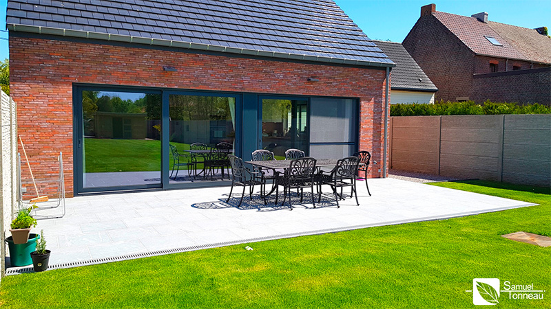 017_Amenagement_Terrasse_en_ceramique_gres_cerame_exterieur_Samuel_Tonneau_amenagement_jardin_entretiens_Tournai_Peruwelz_Tourpes_Beloeil_Mons