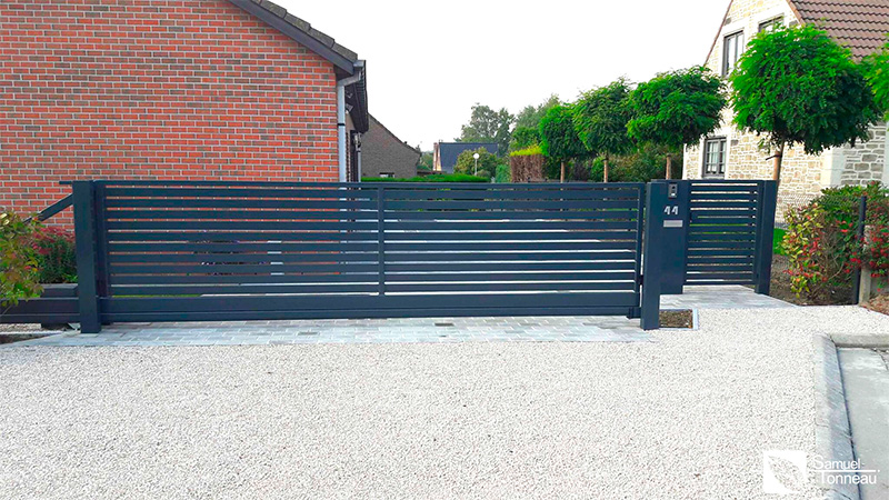 001_Portails_Samuel_Tonneau_amenagement_jardin_entretiens_Tournai_Peruwelz_Tourpes_Beloeil_Mons