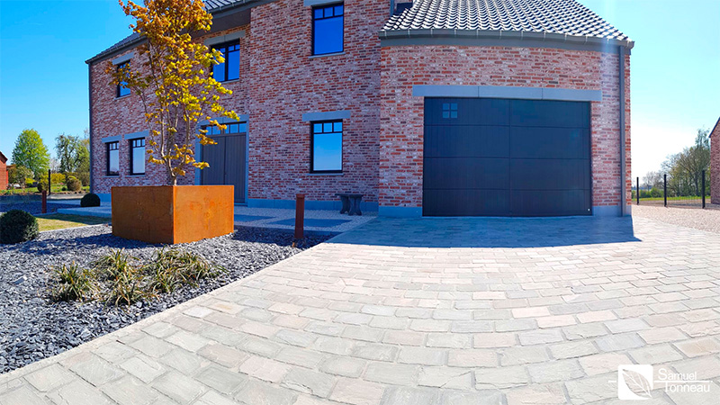 014_Amenagement_allee_de_garage_Samuel_Tonneau_amenagement_jardin_entretiens_Tournai_Peruwelz_Tourpes_Beloeil_Mons