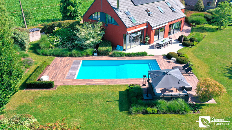 005_Piscine_placement_Samuel_Tonneau_amenagement_jardin_entretiens_Tournai_Peruwelz_Tourpes_Beloeil_Mons